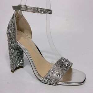 NEW Blue by Betsey Johnson Women’s Rina Satin Embellished Evening Sandals Size 6